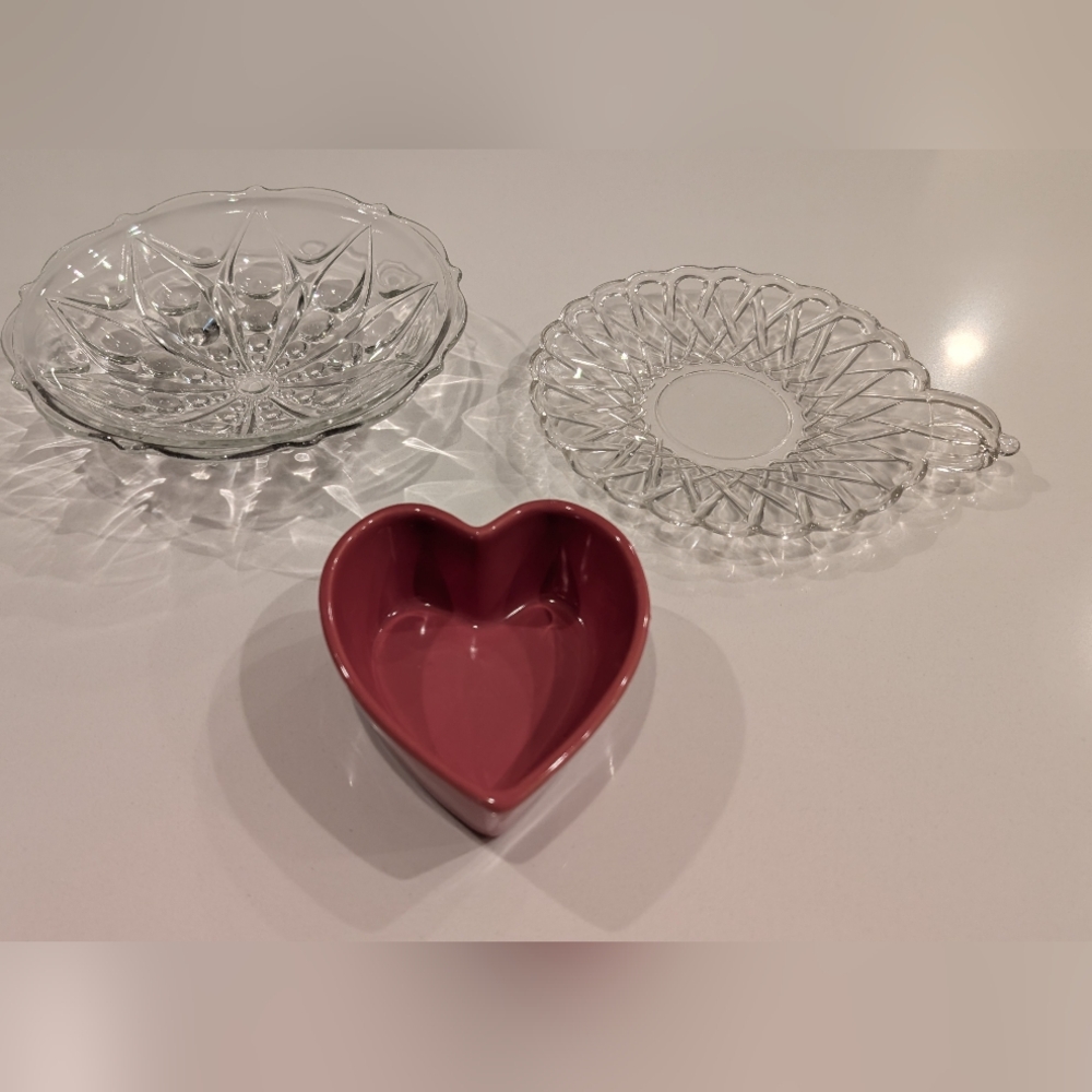 3 candy dishes